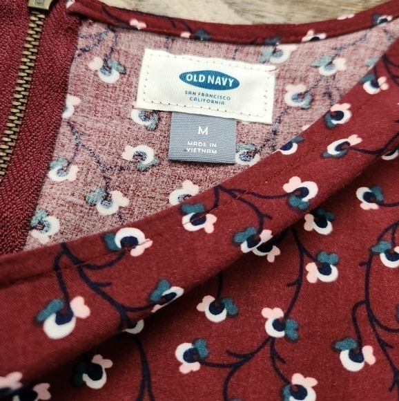 Old Navy Getting Figgy Floral Shift Dress Women’s Medium - Picture 6 of 6